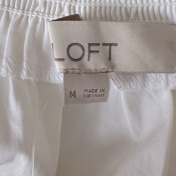 LOFT Smocked Cold Shoulder Blouse with Balloon Sleeves Size Medium NWT - Picture 5 of 7